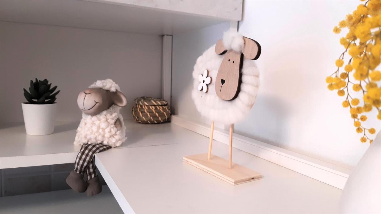 Apartments Nadia Sokolic ネレジネ エクステリア 写真
